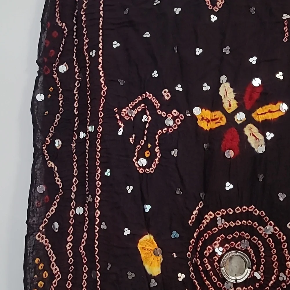Woman's Scarf Dupatta Hand Stitched 81”x 38” Women's COOP, Sawai Madhapur, India